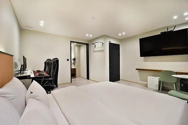 Incheon Yeogiya Hotel Geomdan