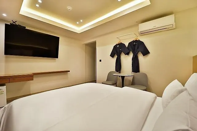 Incheon Yeogiya Hotel Geomdan