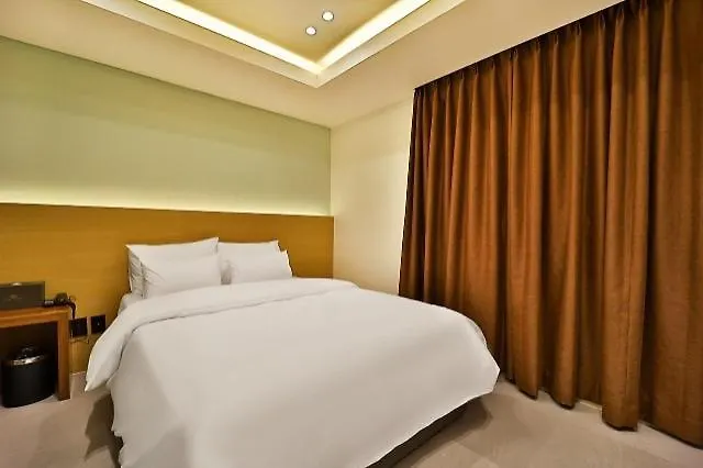 Incheon Yeogiya Hotel Geomdan